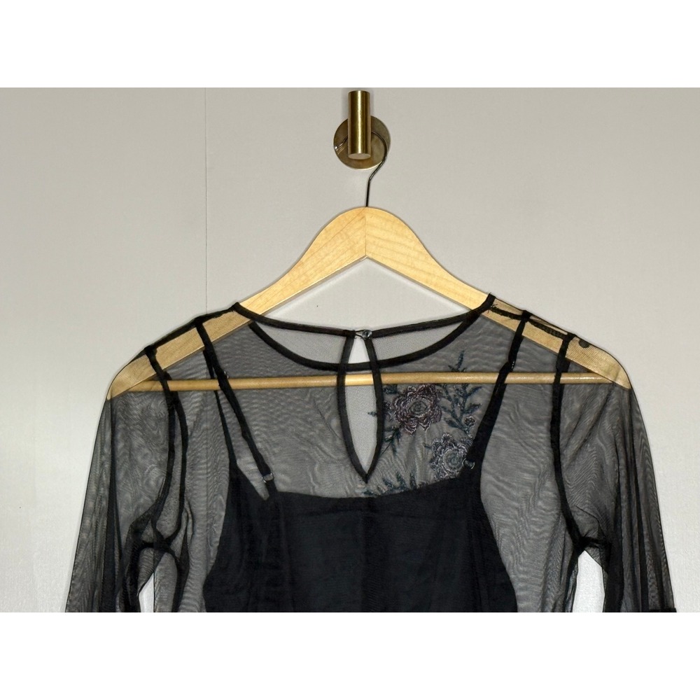 Hollister Black Mesh Embroidered Floral Bell Sleeve Top XS - Picture 7 of 8